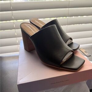 Lisa Vicky Black Mule Heel